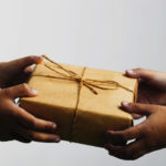 4 Kisah Kelebihan Sedekah Menarik Sebagai Renungan