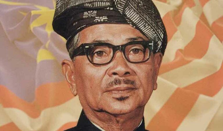 tunku-abdul-rahman-bapa-kemerdekaan-negara-356 - iLabur