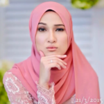Biodata Hanis Zalikha, Usahawan Selebriti